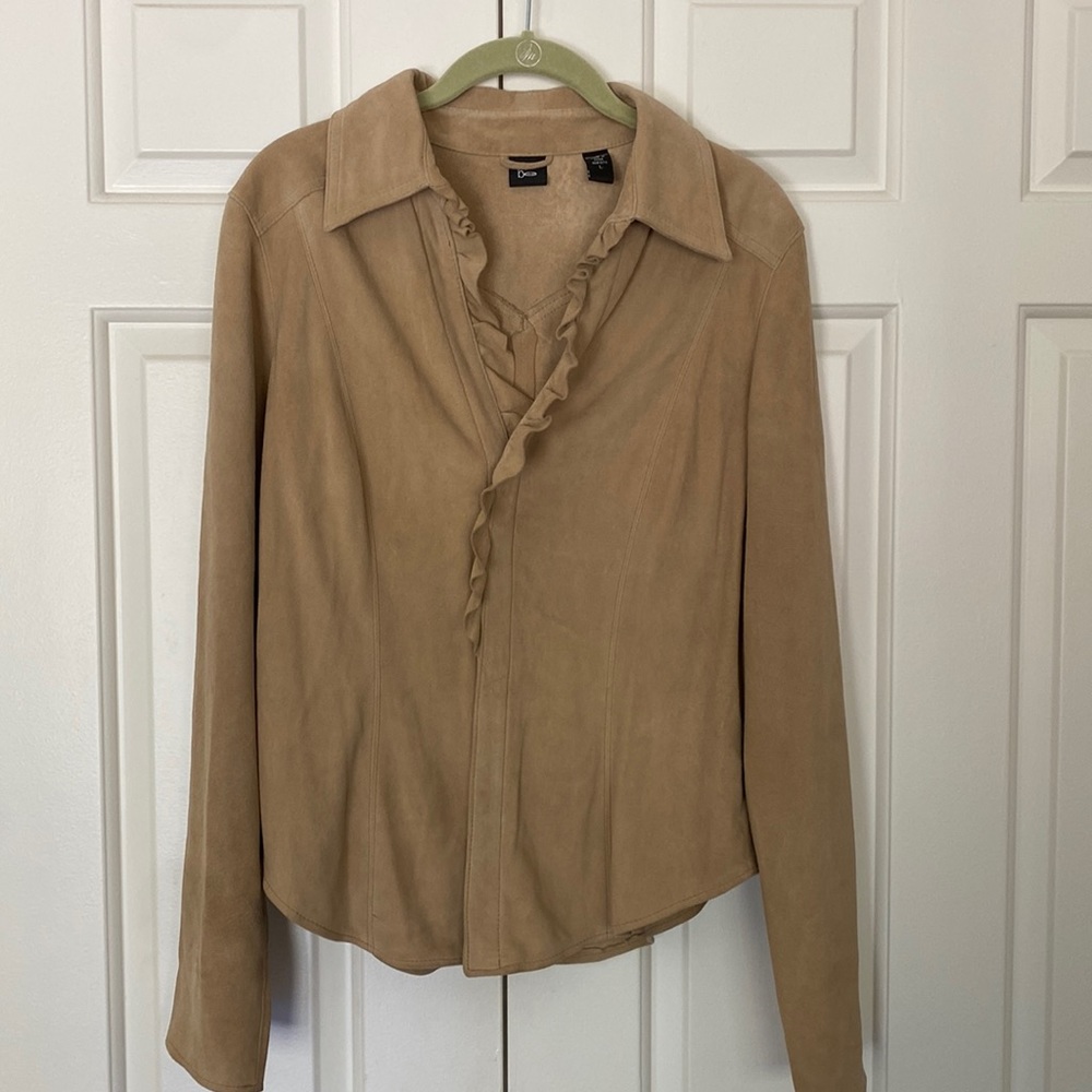 Be “leather” Size Large button down